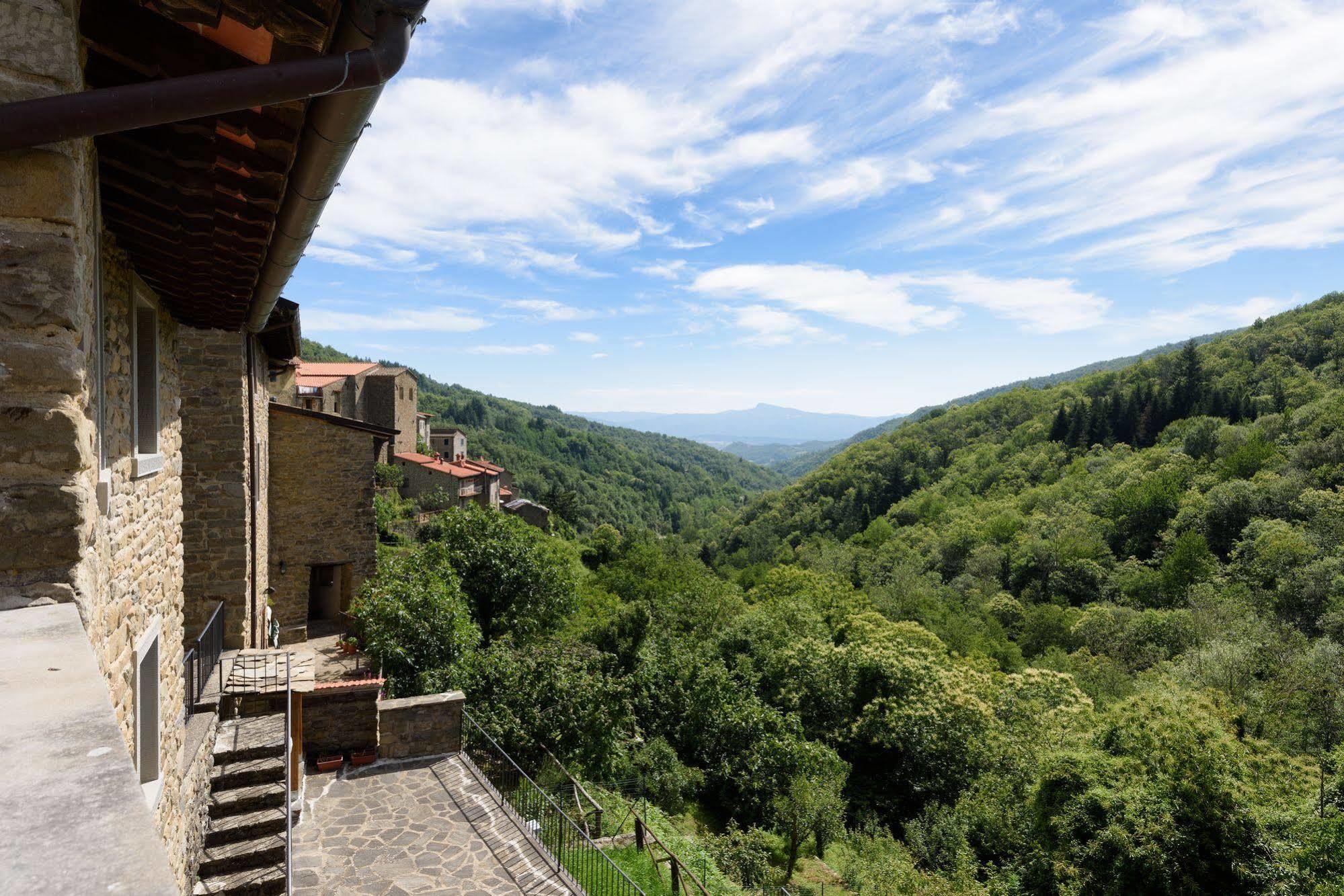 Borgo Dei Corsi Holiday House Реджиолло Экстерьер фото