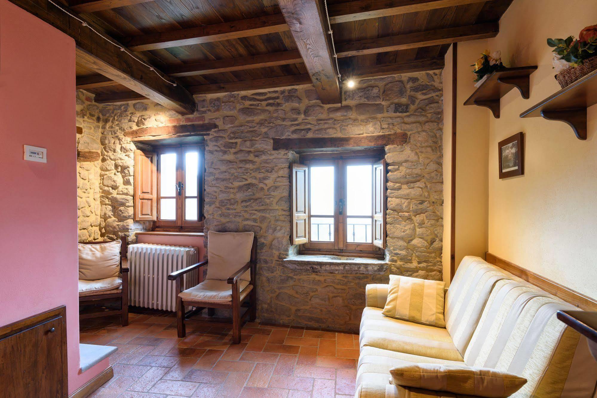 Borgo Dei Corsi Holiday House Реджиолло Экстерьер фото